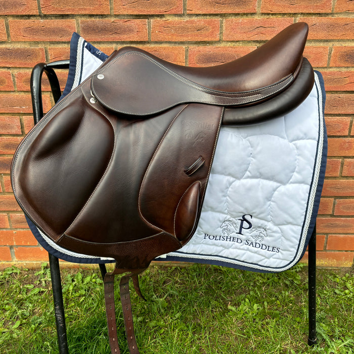 Voltaire Essential Monoflap Jumping Saddle 2021