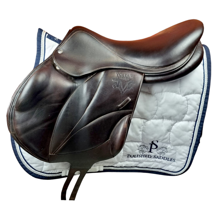 Voltaire Lexington monoflap jumping saddle in brown leather with voltaire branding