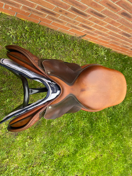 Butet 'C' Jumping Saddle 2020