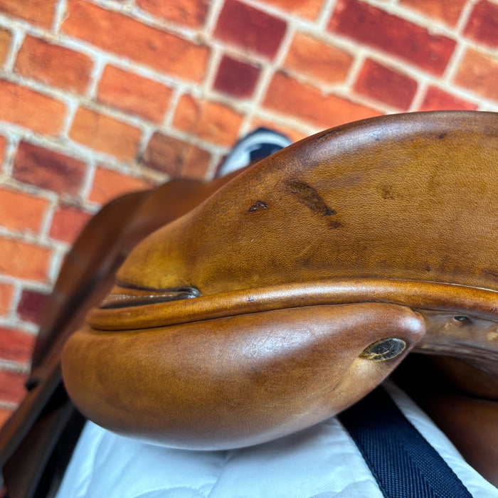Butet Doublée 'C' Jumping Saddle 2011