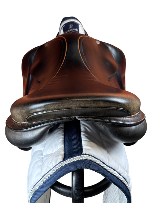 Equipe Expression Special Jumping Saddle 2011