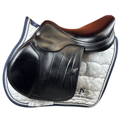 Equipe EK26 jumping saddle 17 inch Medium/Wide black leather – side view