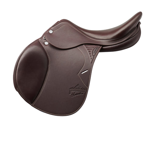a prestige versailles jumping saddle in brown leather easily adjustable tree