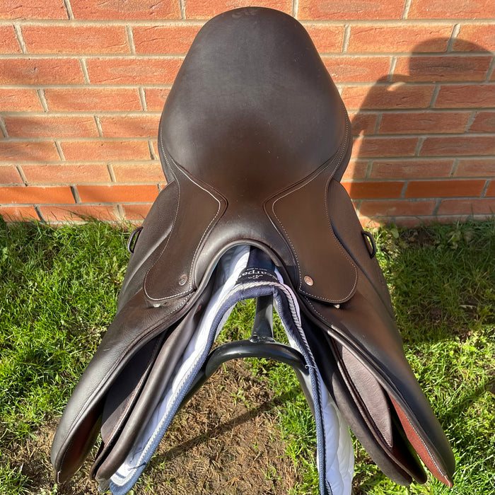 Voltaire Stuttgart Jumping Saddle 2022